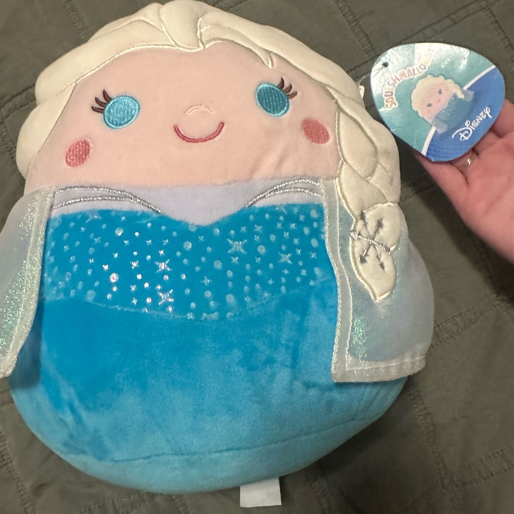 Elsa squishmallow with tags